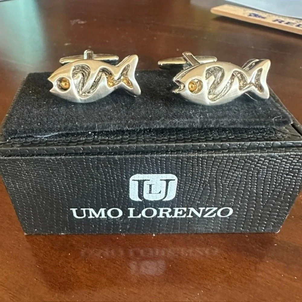 Umo Lorenzo Mens Silver Tone Fish Cufflinks Gold Eye Cutout Design with Box